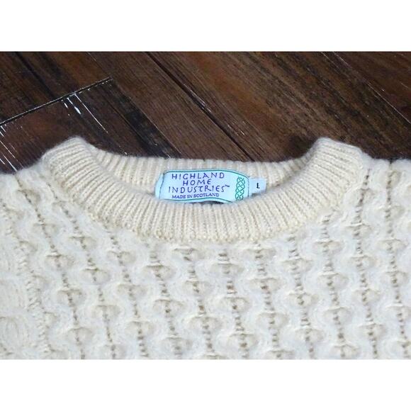 Vintage Highland Home Industries Chunky Wool Aran Sweater Large Made in Scotland - Picture 2 of 10